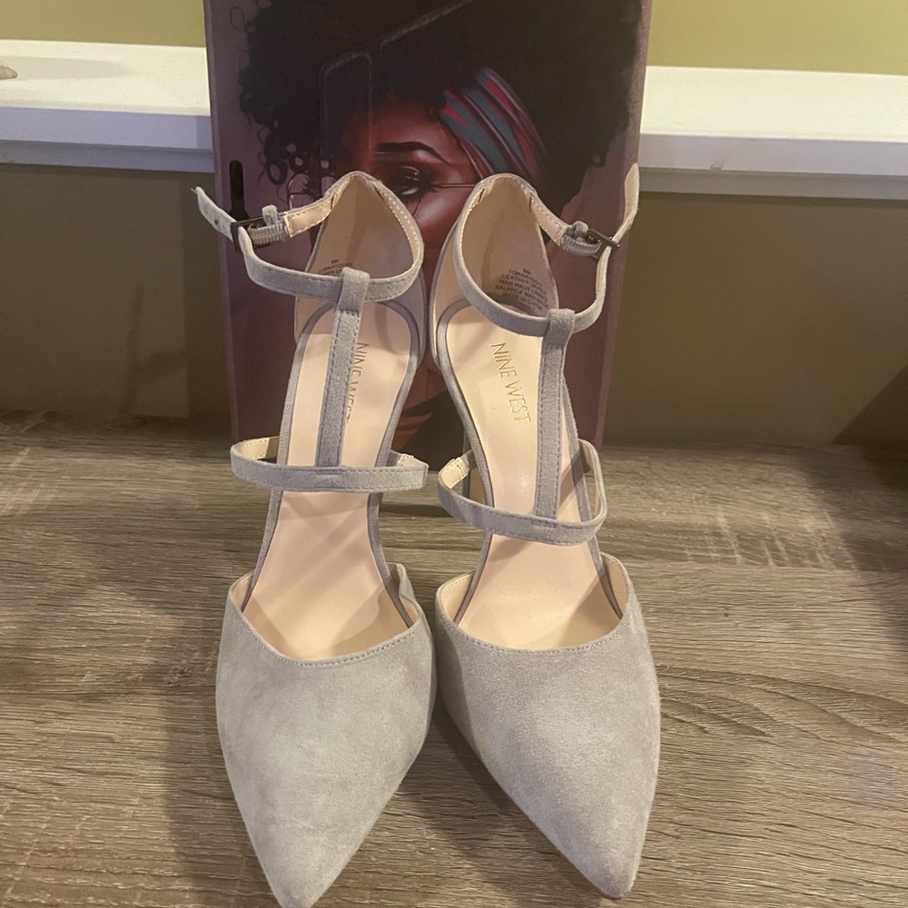Nine West Women's Grey Strappy Heels NWOT